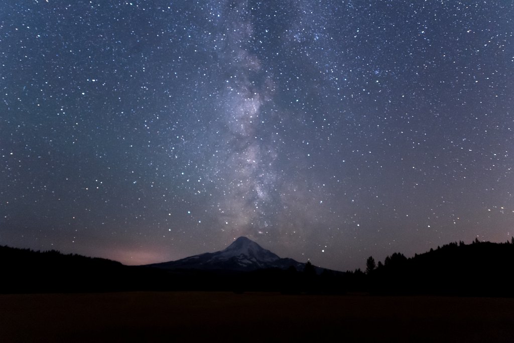 D05_3406.jpg - Milky Way + Mt Hood