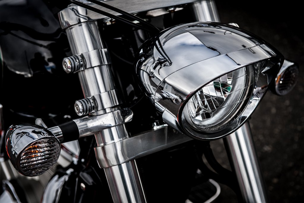 D05_0759.jpg - Headlight