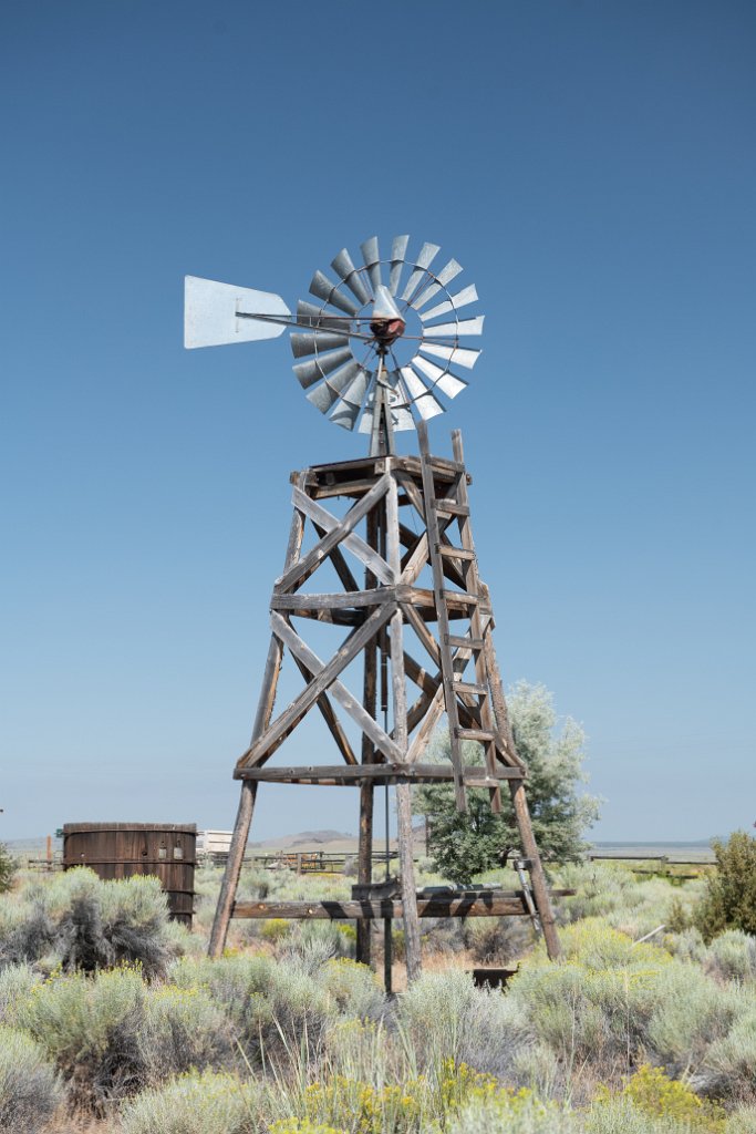 D85_2540.jpg - Fort Rock, Oregon