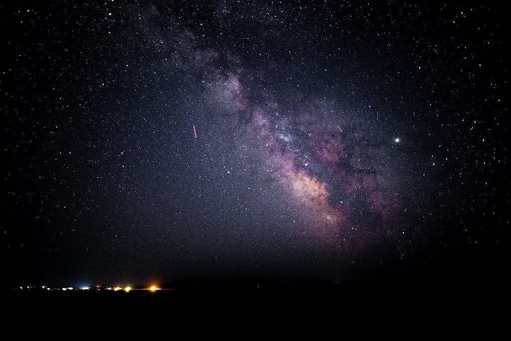 D85_2804.jpg - Milky Way, Fort Rock, Oregon