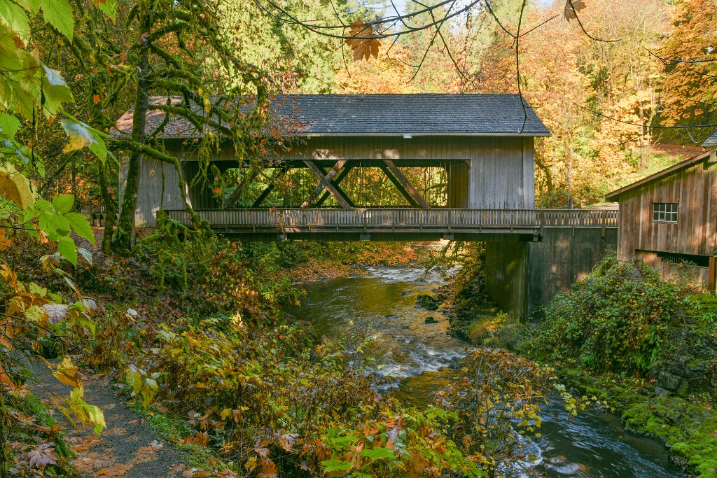 D85_0090.jpg - Cedar Creek Covered Bridge, near Woodland, WA
