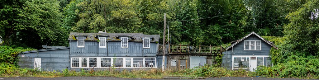 710_8518-Pano-Edit.jpg - Royal Chinook Inn