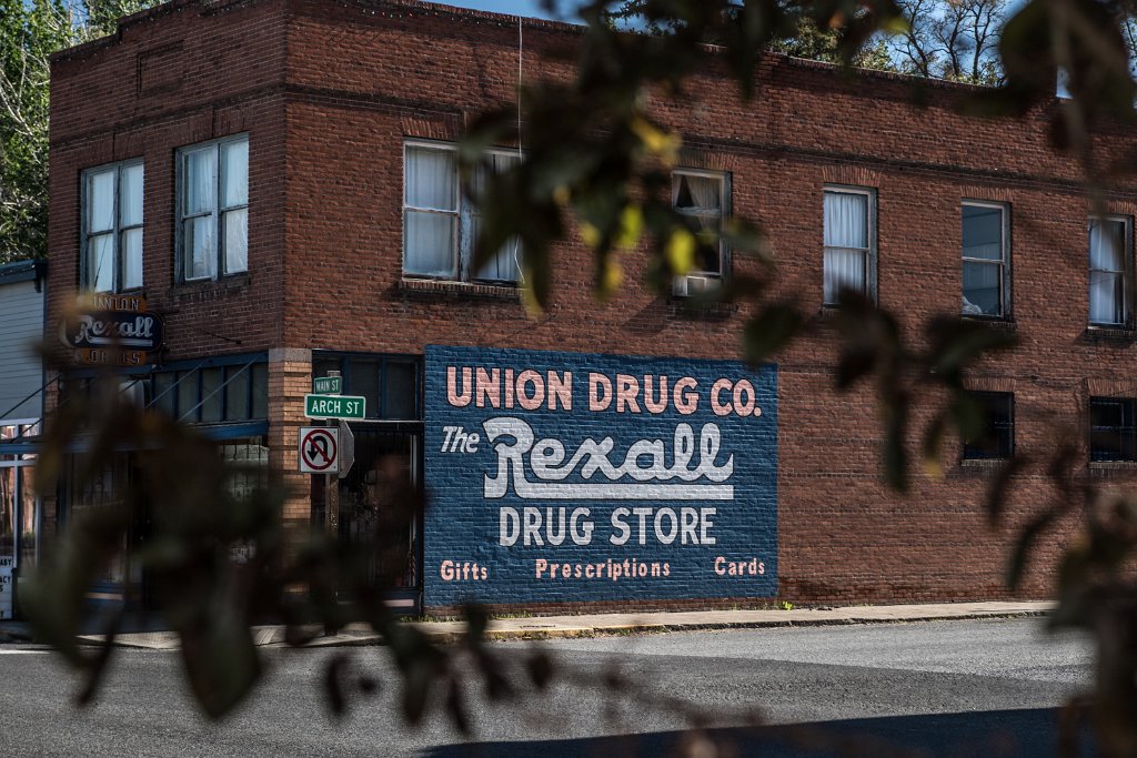 D05_8525.jpg - Rexall Drug Store, Union, OR